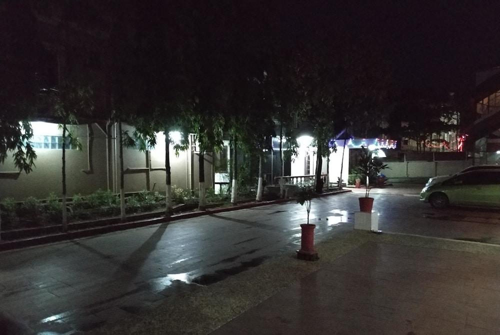 فندق يانجان إيربورت إن Gyogon المظهر الخارجي الصورة